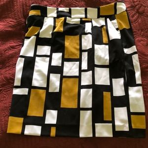 Knee length geometric business skirt
